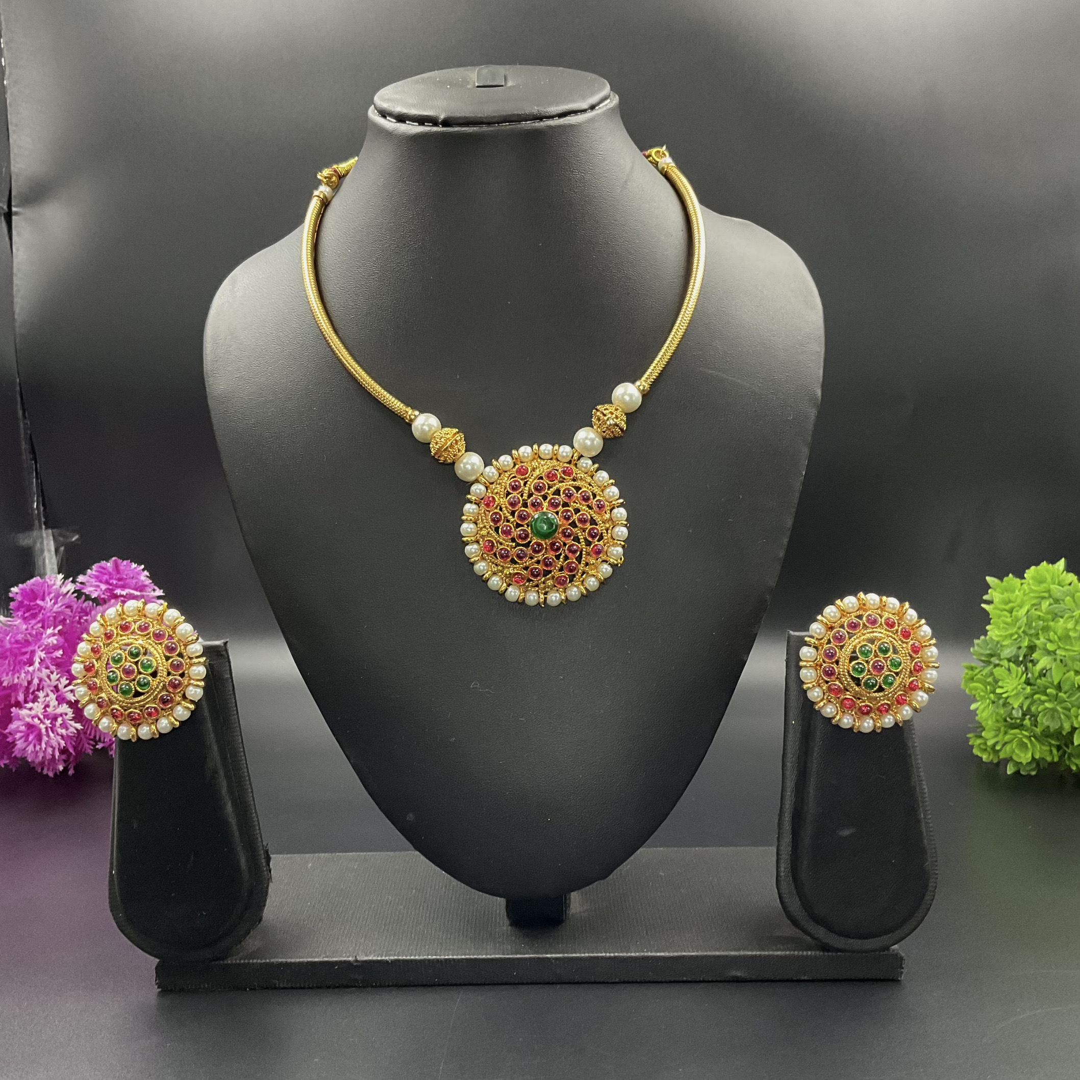 Manufacturer, Exporter, Importer, Supplier, Wholesaler, Retailer, Trader of Big Chakra Stone Chocker in New Delhi, Delhi, India.